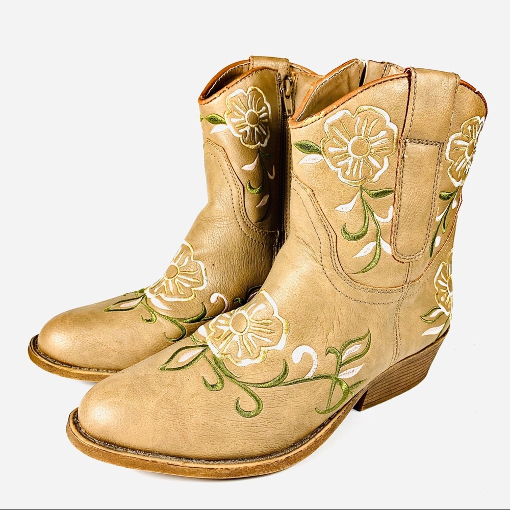 Rampage Cowgirl Ankle Boots Floral